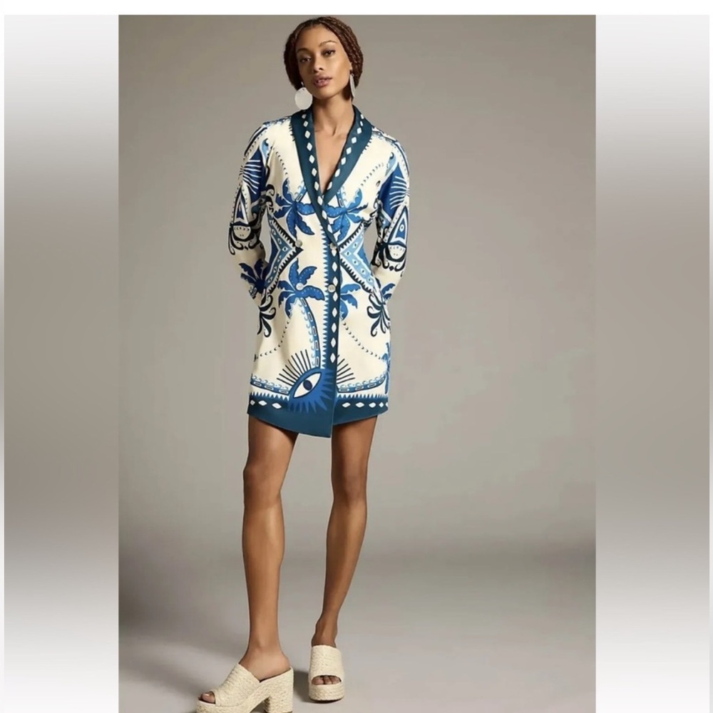 FARM RIO Long Sleeve Blazer Dress in Blue and White Printed Button Front